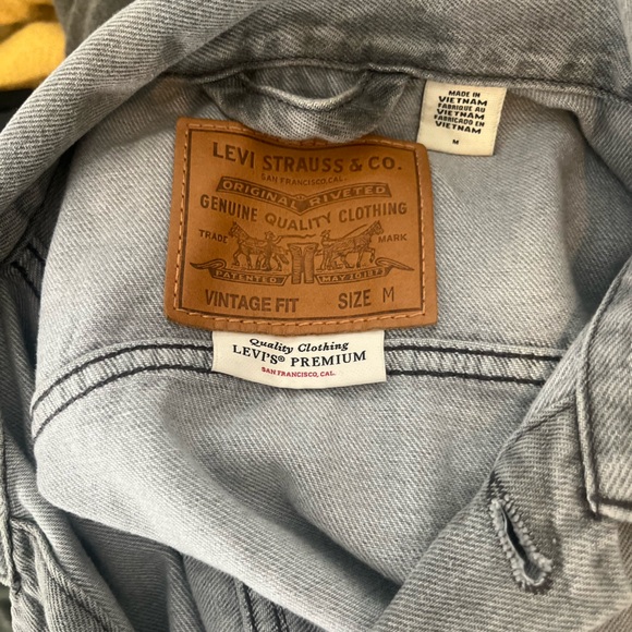 Levi’s Denim Trucker Jacket (Grey) - Picture 5 of 7